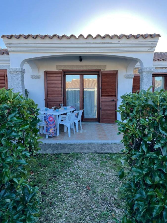 Case Vacanza Onda E Riva Budoni Exterior photo