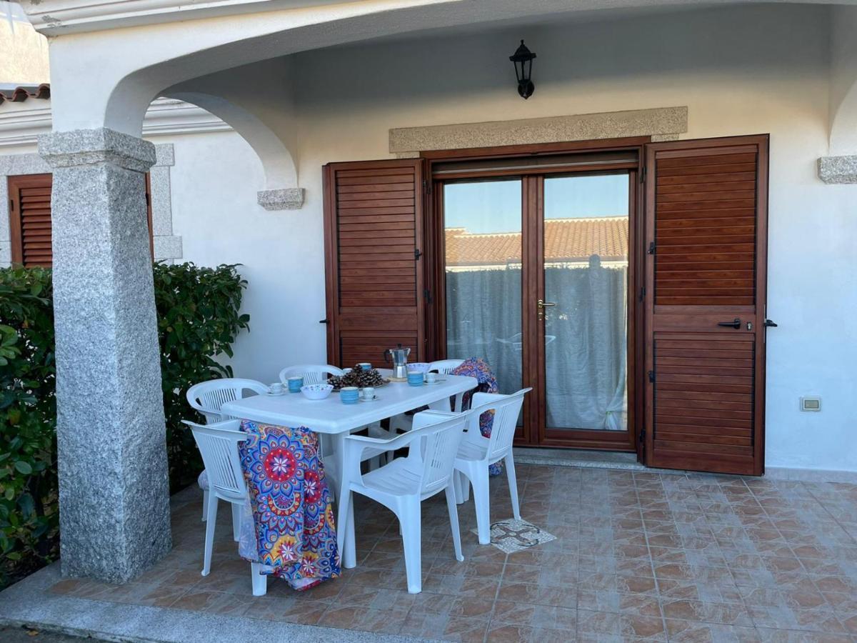 Case Vacanza Onda E Riva Budoni Exterior photo