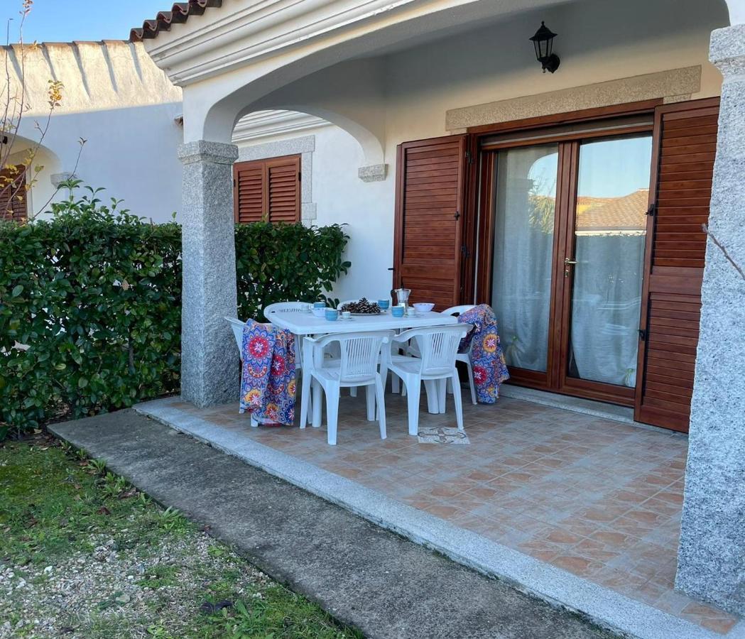 Case Vacanza Onda E Riva Budoni Exterior photo